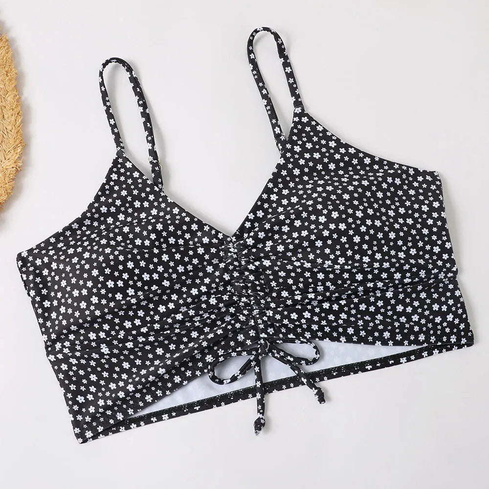 Luna | Bloemenbikini – Een Zomers Statement