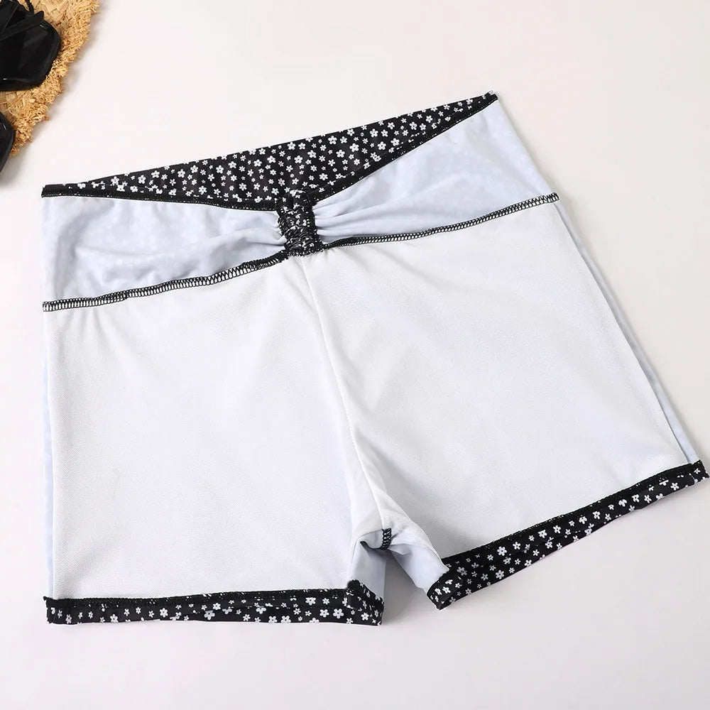 Luna | Bloemenbikini – Een Zomers Statement