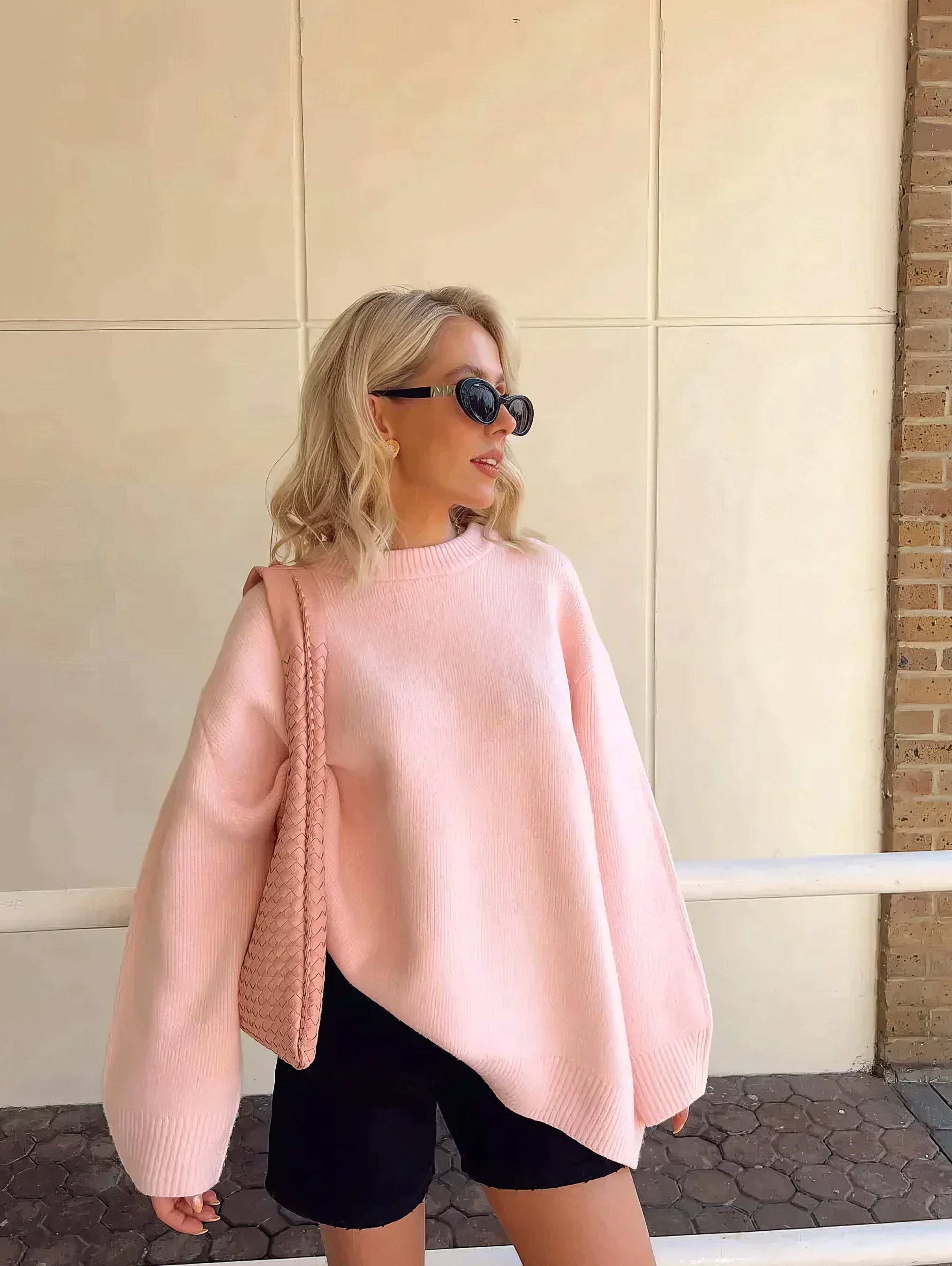 Debby Rose - Roze Sweater met Ronde Kraag Trendy