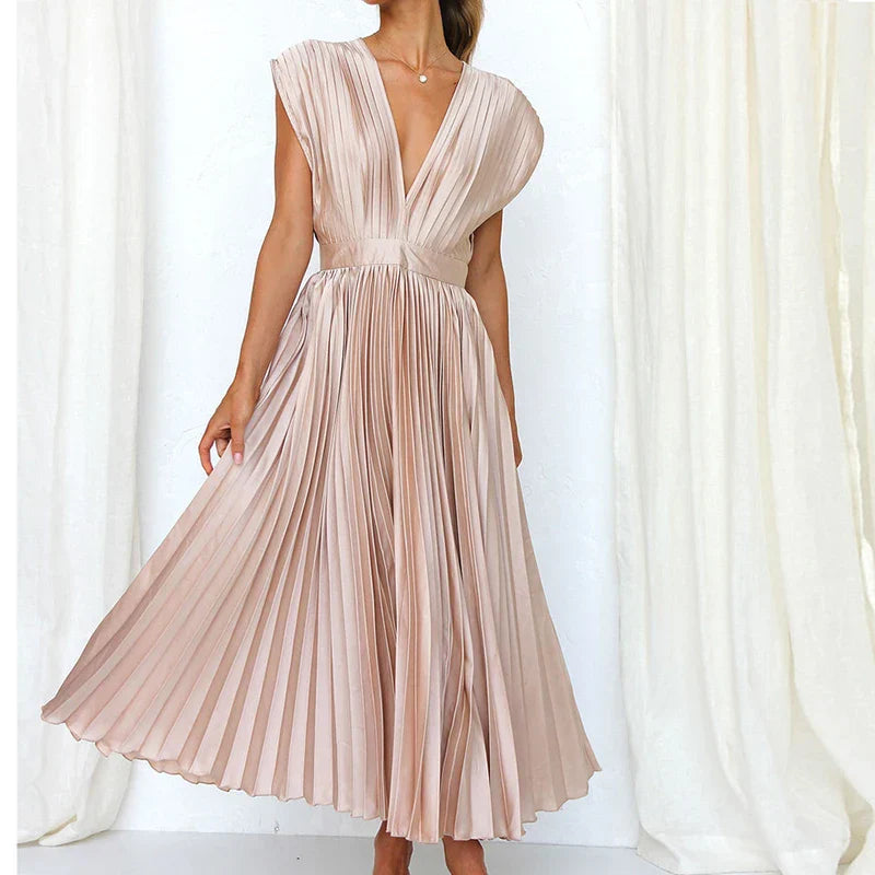 Daliah - Elegante Maxi-jurk met V-hals en Speelse Plooien