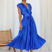 Daliah - Elegante Maxi-jurk met V-hals en Speelse Plooien