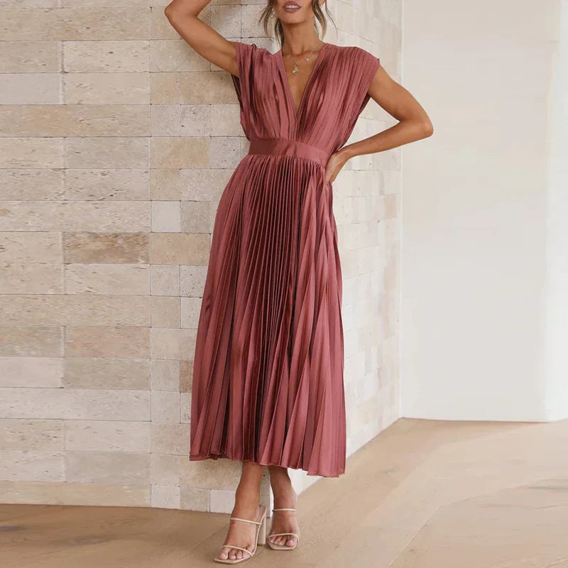 Daliah - Elegante Maxi-jurk met V-hals en Speelse Plooien