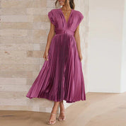 Daliah - Elegante Maxi-jurk met V-hals en Speelse Plooien