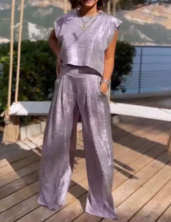 Andrea | Trendy glanzende top en vloeiende broek set voor een moeiteloze stijl
