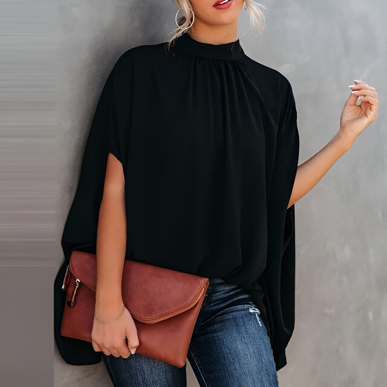 Mikha | Stylish Batwing Mouwen Blouse met Elegante O-hals