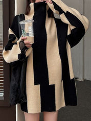 Amanda | Oversized Trui met Hoge Kraag en Blokkleuren