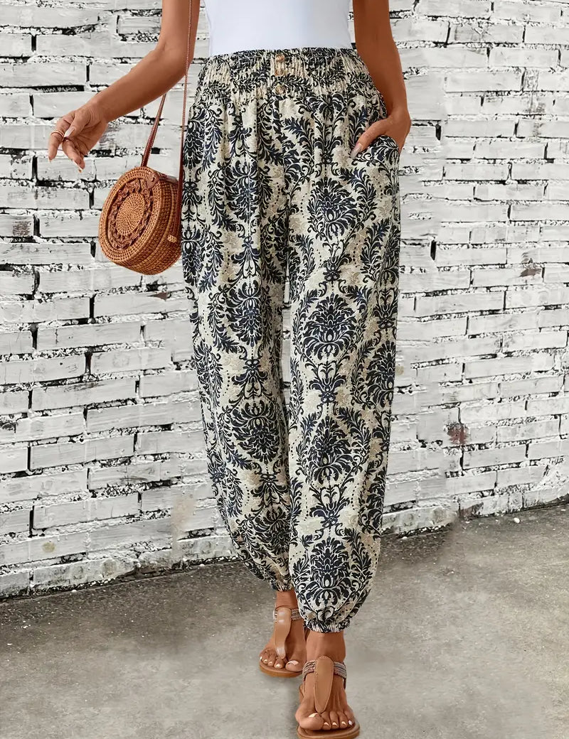 Stijlvolle Boho-chique broek met comfortabele gesmokte taille en unieke etnische print