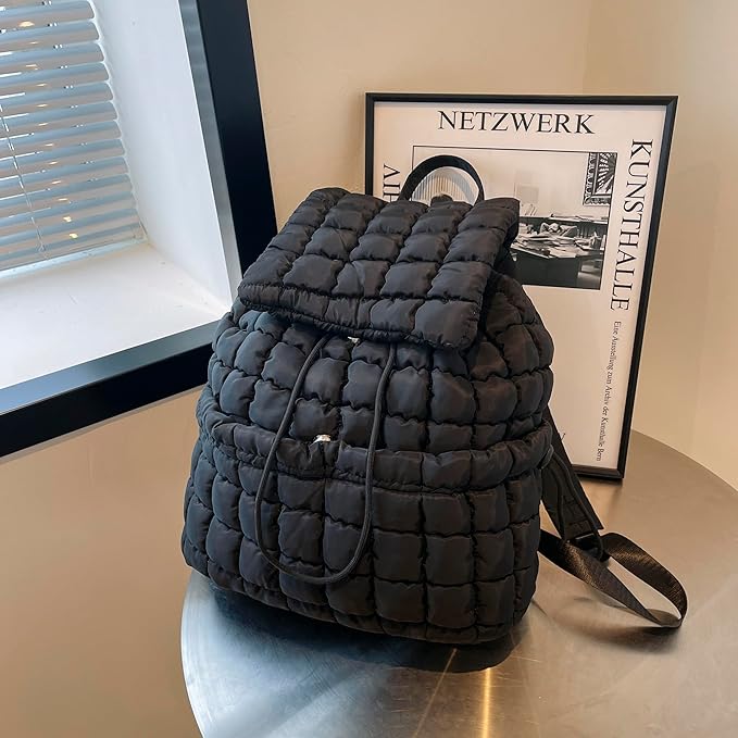 Amanda | Ruime lichtgewicht nylon reisrugzak met koord