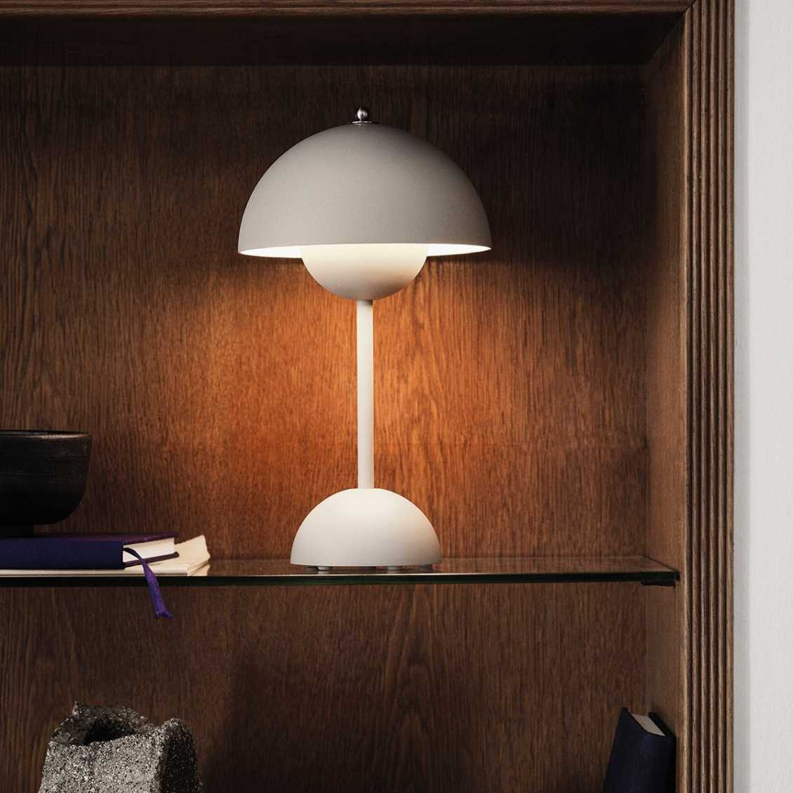 GlowCascade | Moderne Stijlvolle Globe Lamp