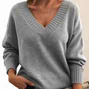 Mira | Diepe V-Hals Sweater – Verfijnde Vrouwelijkheid