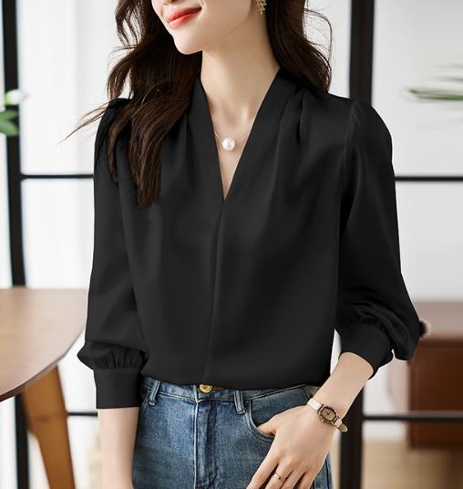 Stijlvolle V-hals damesblouses met trendy pofmouwen van ISHI