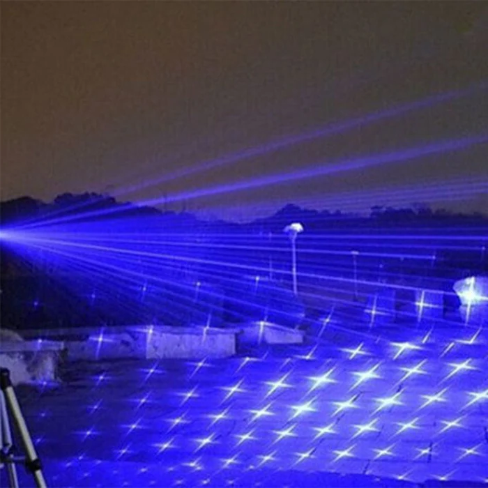 Brandende blauwe, krachtige tactische laserzaklamp - zaklampen van militaire kwaliteit 4