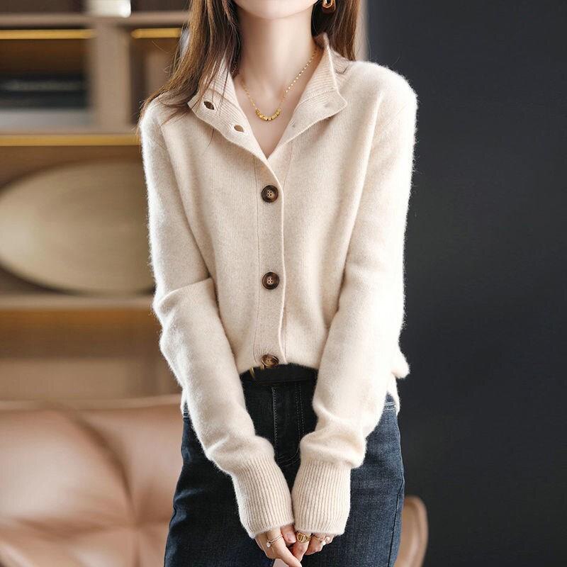 Dames vest met lange mouwen en knoopjes | Gebreid 1