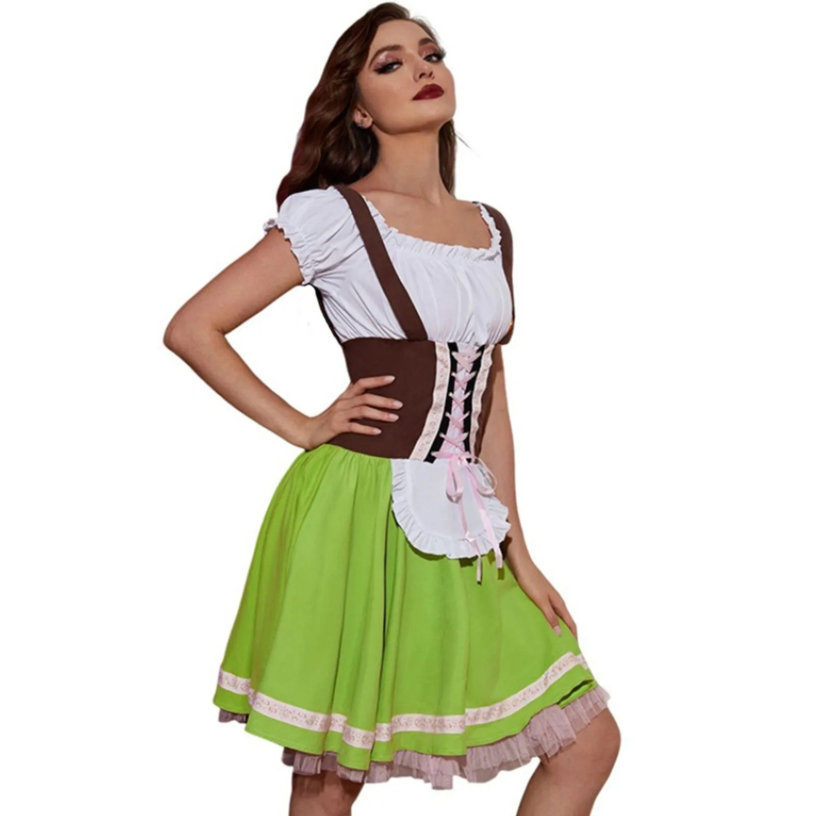 Dirndljurk met schort en veterlijfje voor Oktoberfest en klederdrachtfestival 1