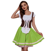 Dirndljurk met schort en veterlijfje voor Oktoberfest en klederdrachtfestival 2