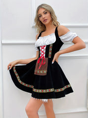 Dirndljurk met veter en geborduurd minischortje Oktoberfest 2