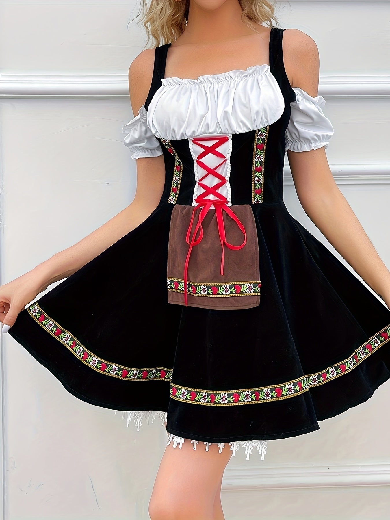 Dirndljurk met veter en geborduurd minischortje Oktoberfest 5