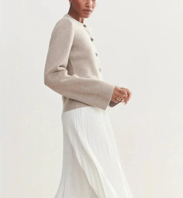 Lyla | Getailleerde Cardigan – Een Tijdloze Aanvulling voor je Garderobe