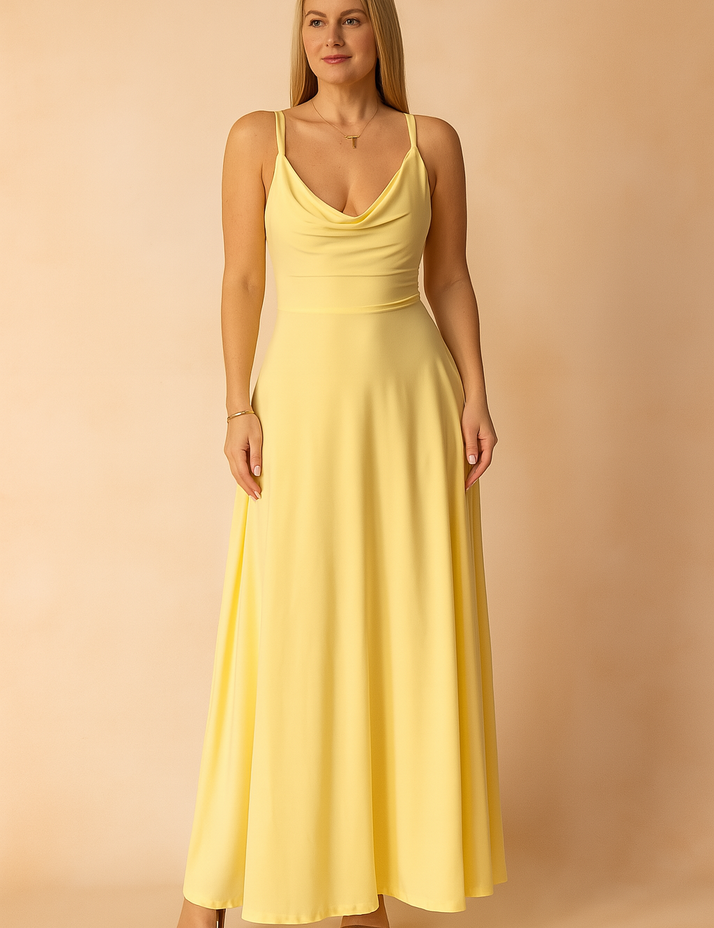 Freya_Lange__Elegante_en_Fris_zomerjurk 1