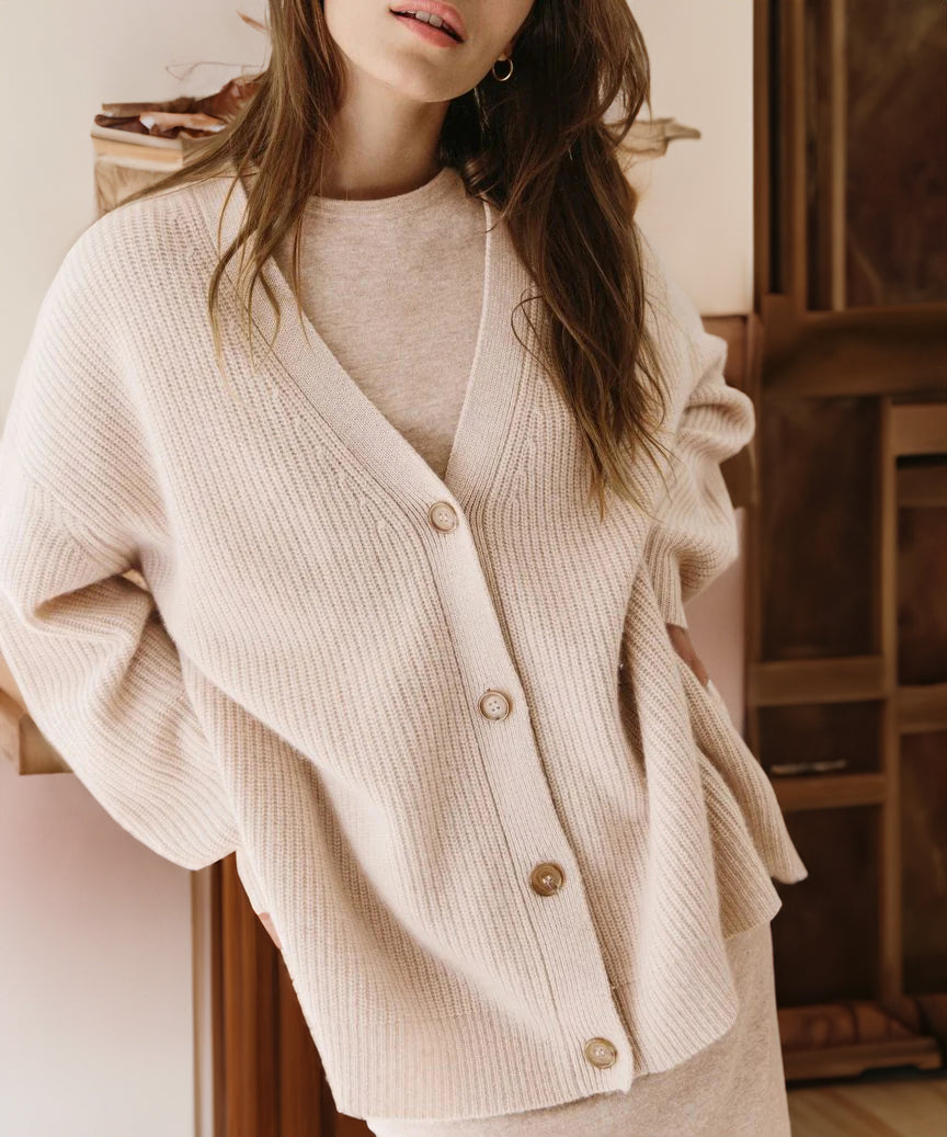Geribbeld damesvest met knoopjes | Plus Size 9