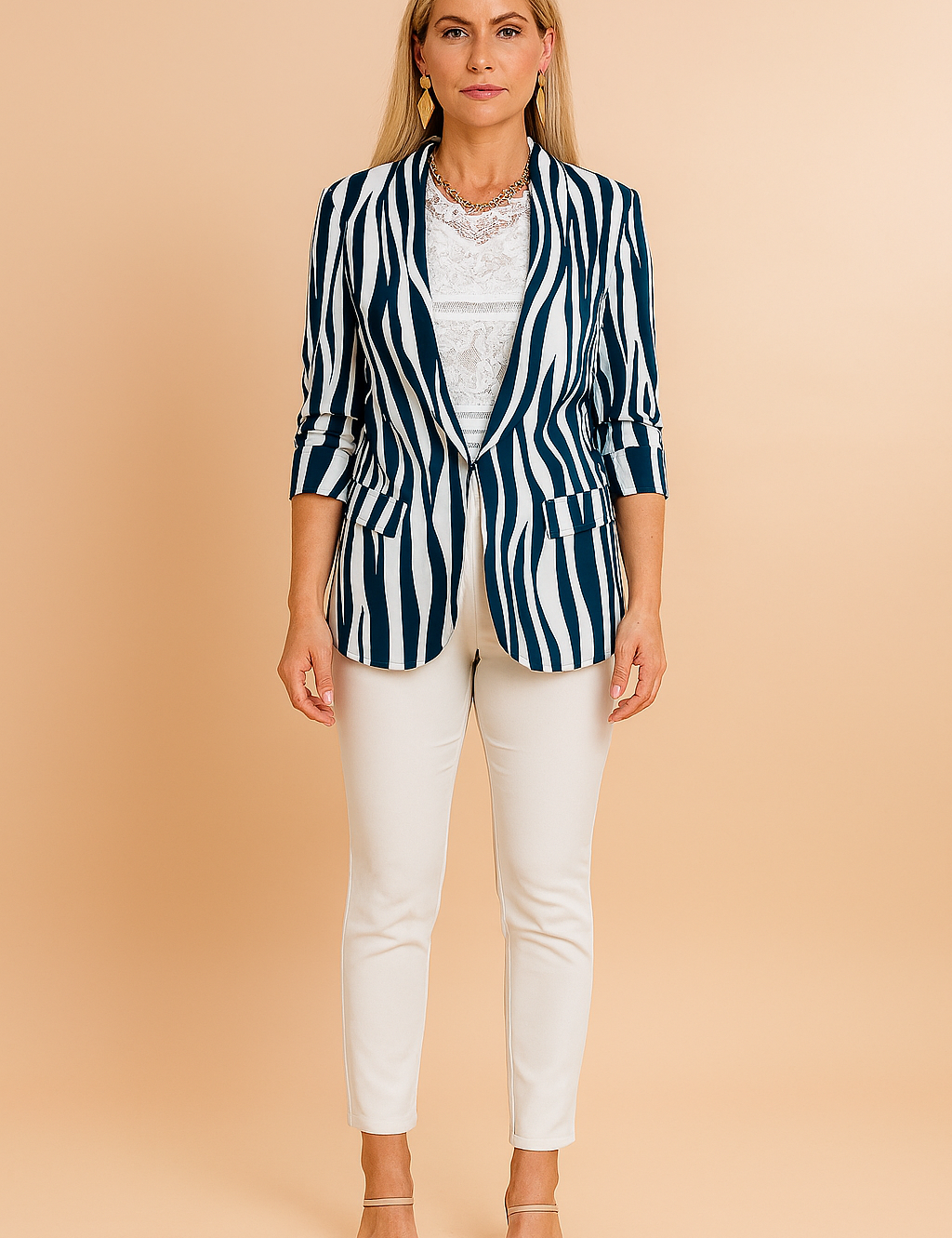 Jovie | Elegante damesjas met sjaalkraag 1