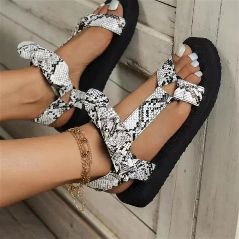 DELIA | Leoprint Platte Zomer Sandalen