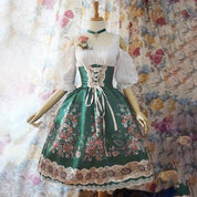 Oktoberfest dirndljurk met bloemenschort en kanten accenten 1