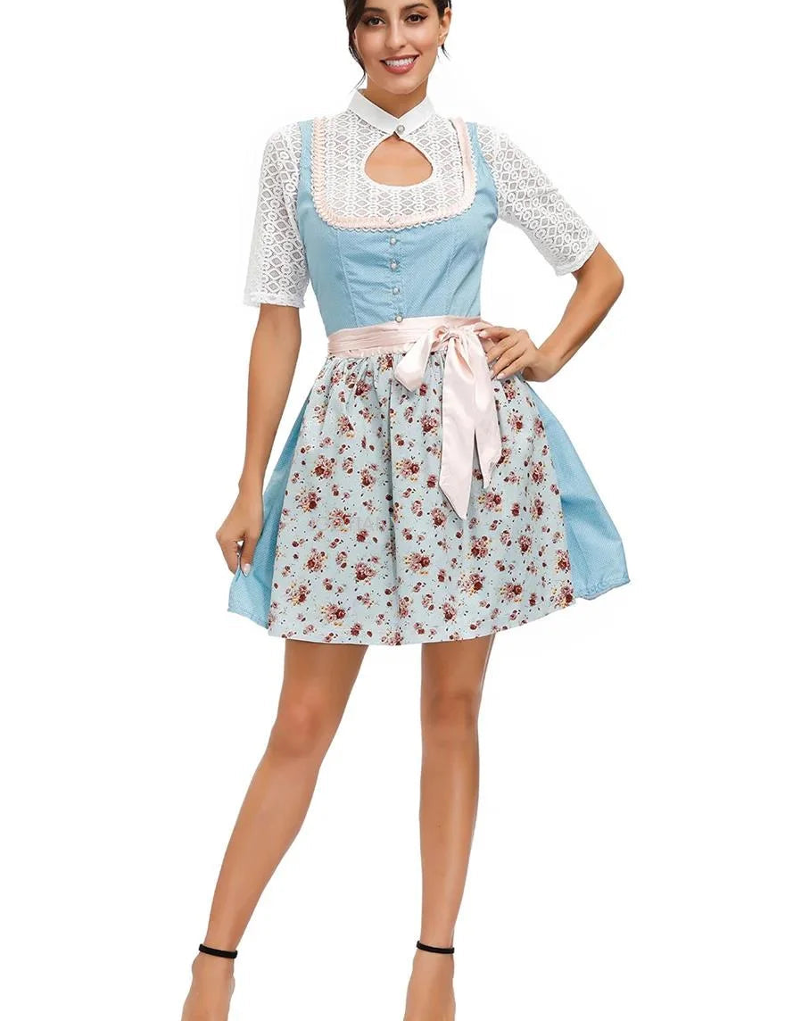 Oktoberfest dirndljurk met bloemenschort en kanten blouse 0