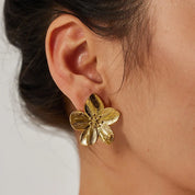 Arabella | Stijlvolle Vintage Gouden Bloem Stud Oorbellen