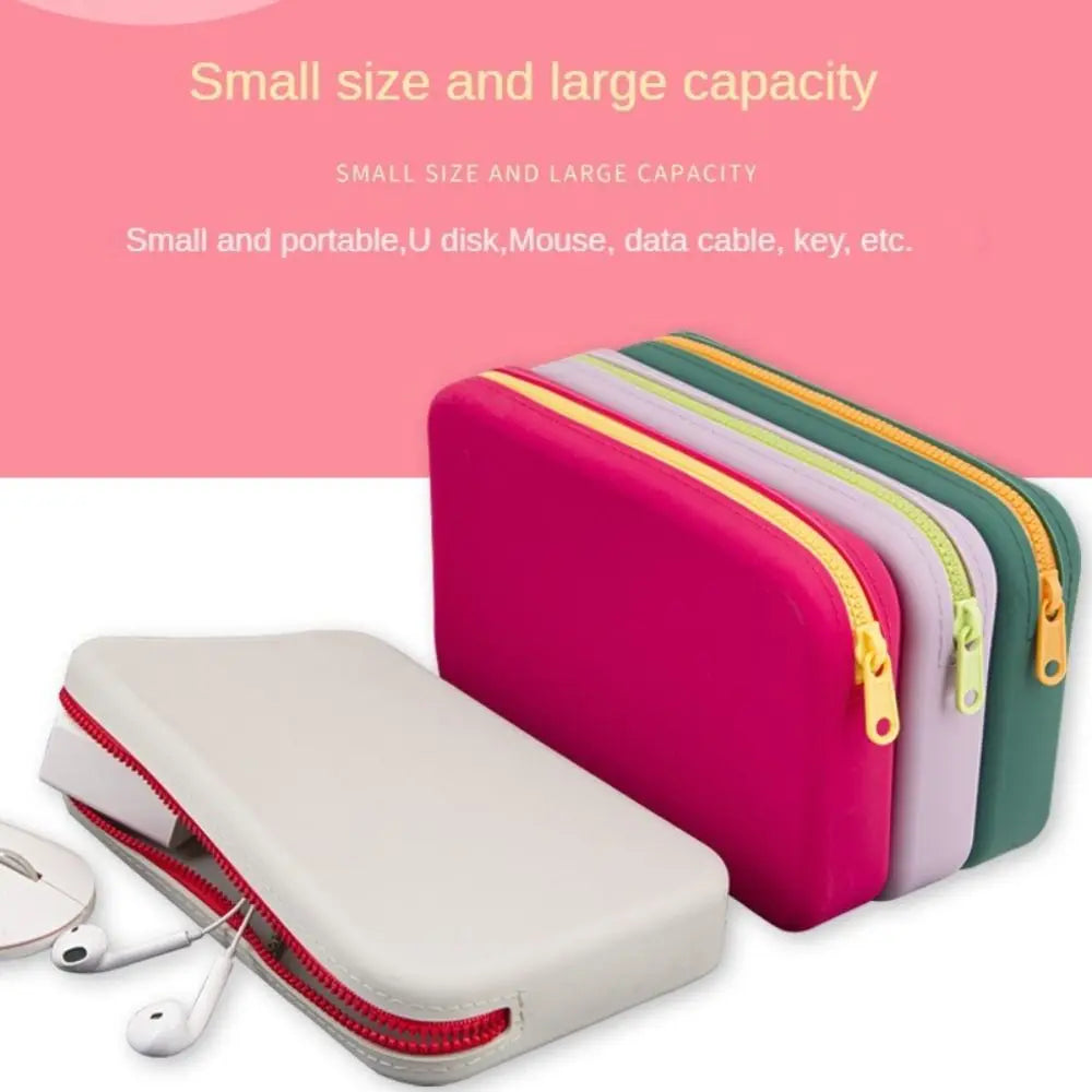 Alice | Grote Waterdichte Siliconen Make-up tas