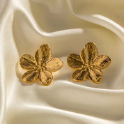 Arabella | Stijlvolle Vintage Gouden Bloem Stud Oorbellen