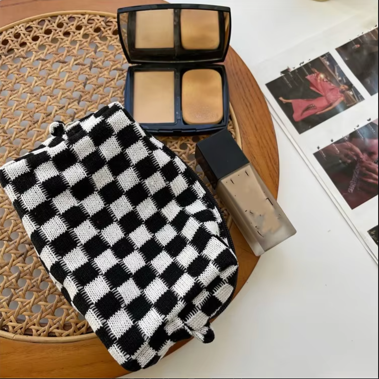 Cara | Compacte Y2K Geruite Make-up Cosmetica Tas