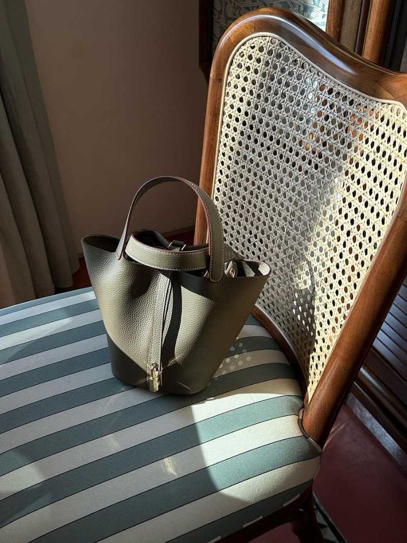 Zoelle | Luxe Handtas voor Vrouwen met Gouden Sluiting