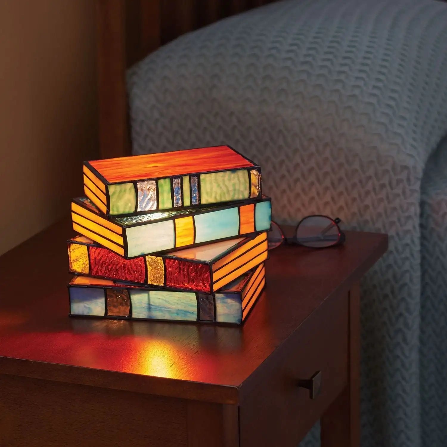AuraGlow | Creatieve Boekstapel Verlichting voor Boekliefhebbers