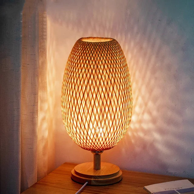 GlowCrest | Artistieke Tafellamp voor Gezellige Ruimtes