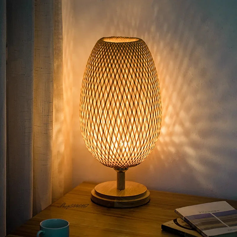 GlowCrest | Artistieke Tafellamp voor Gezellige Ruimtes