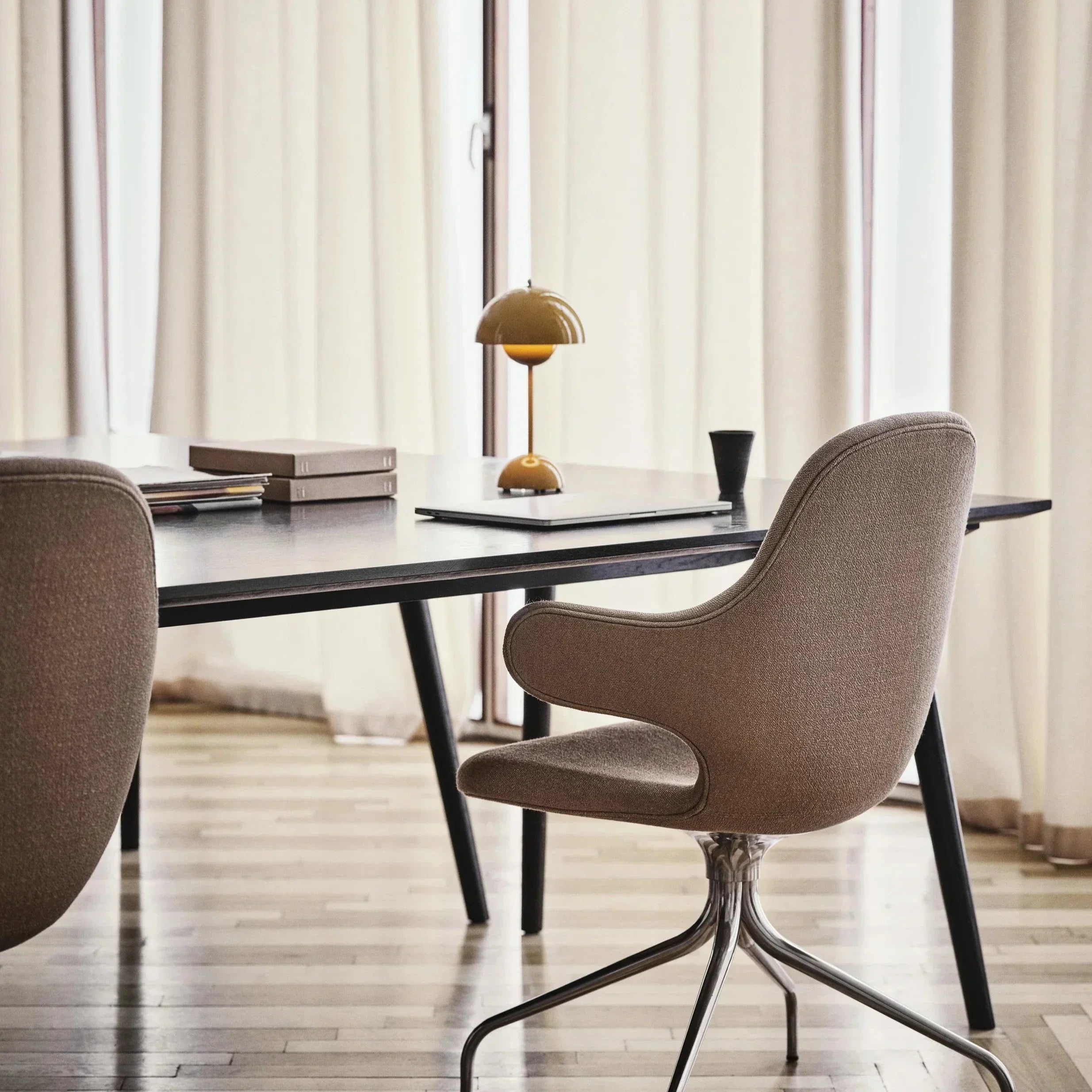 GlowCascade | Moderne Stijlvolle Globe Lamp