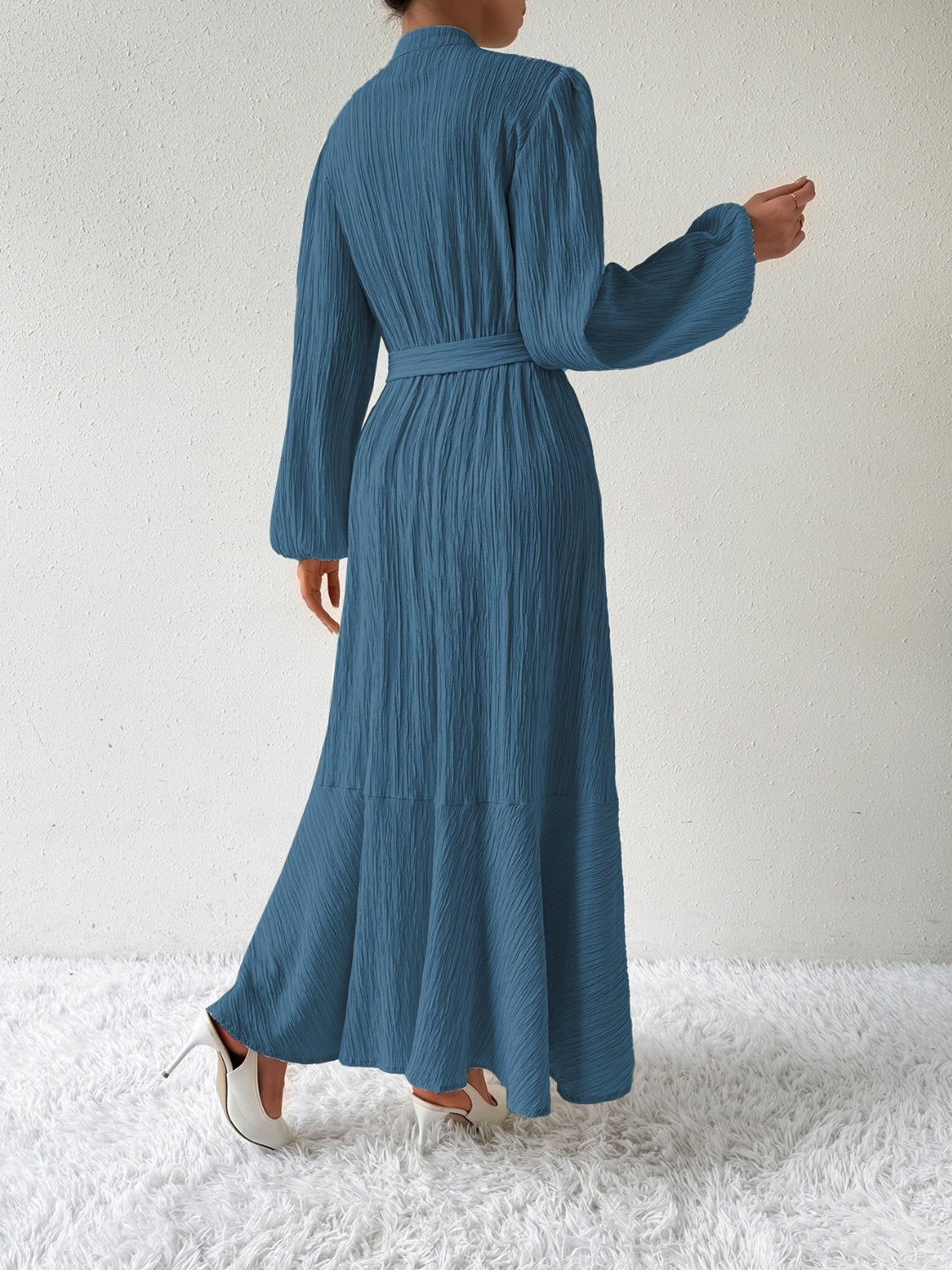 GWYNETH | Elegante jurk met lange mouwen en een stijlvolle strikceintuur