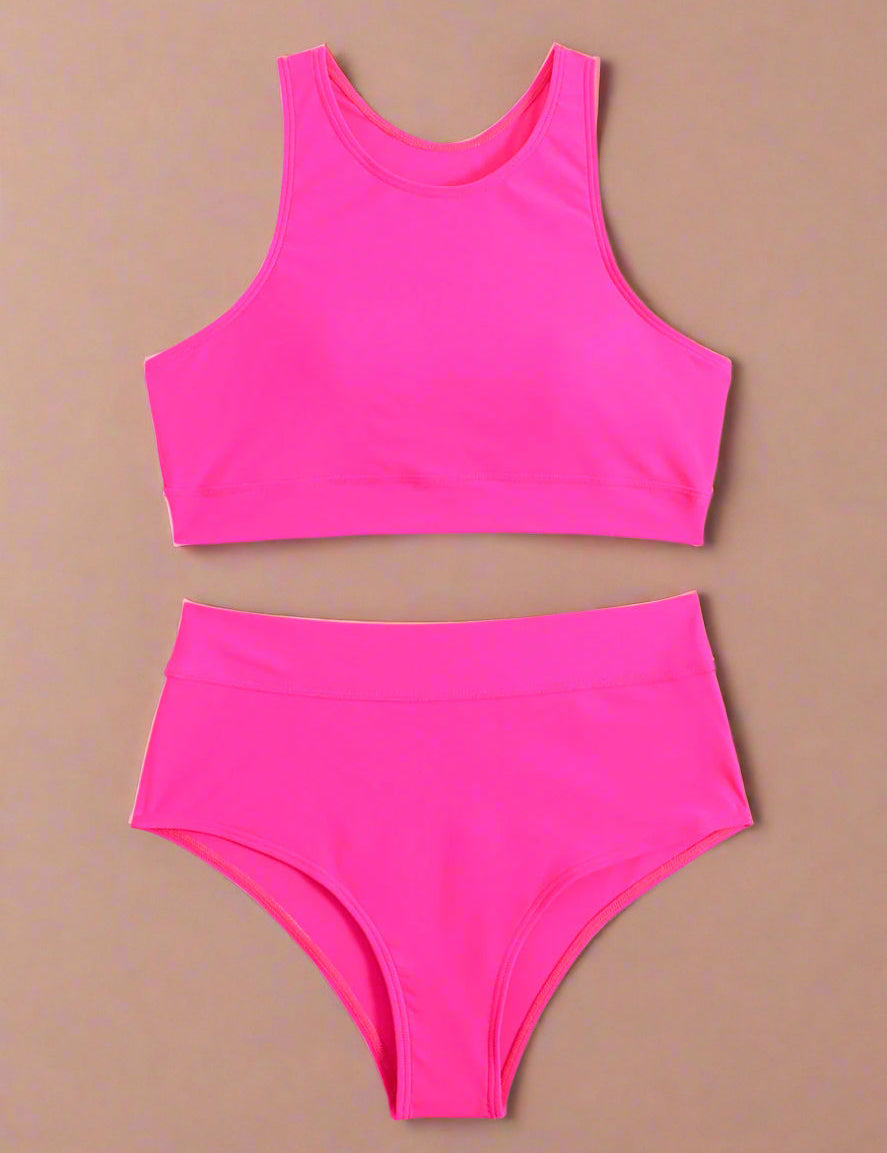 Felroze high-neck bikini met hoge taille slip, opvallend en vrouwelijk zwempak