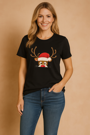 Zwart dames kerstshirt met een schattig rendiergezicht en kerstmuts – ideaal voor een feestelijke casual look.