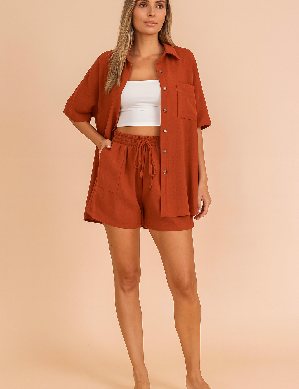 Roestbruine dames co-ord set met oversized kort shirt en bijpassende short met zakken