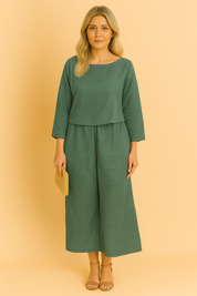 Donker turquoise linnen co-ord set met driekwart mouwen en wijde enkellange broek.
