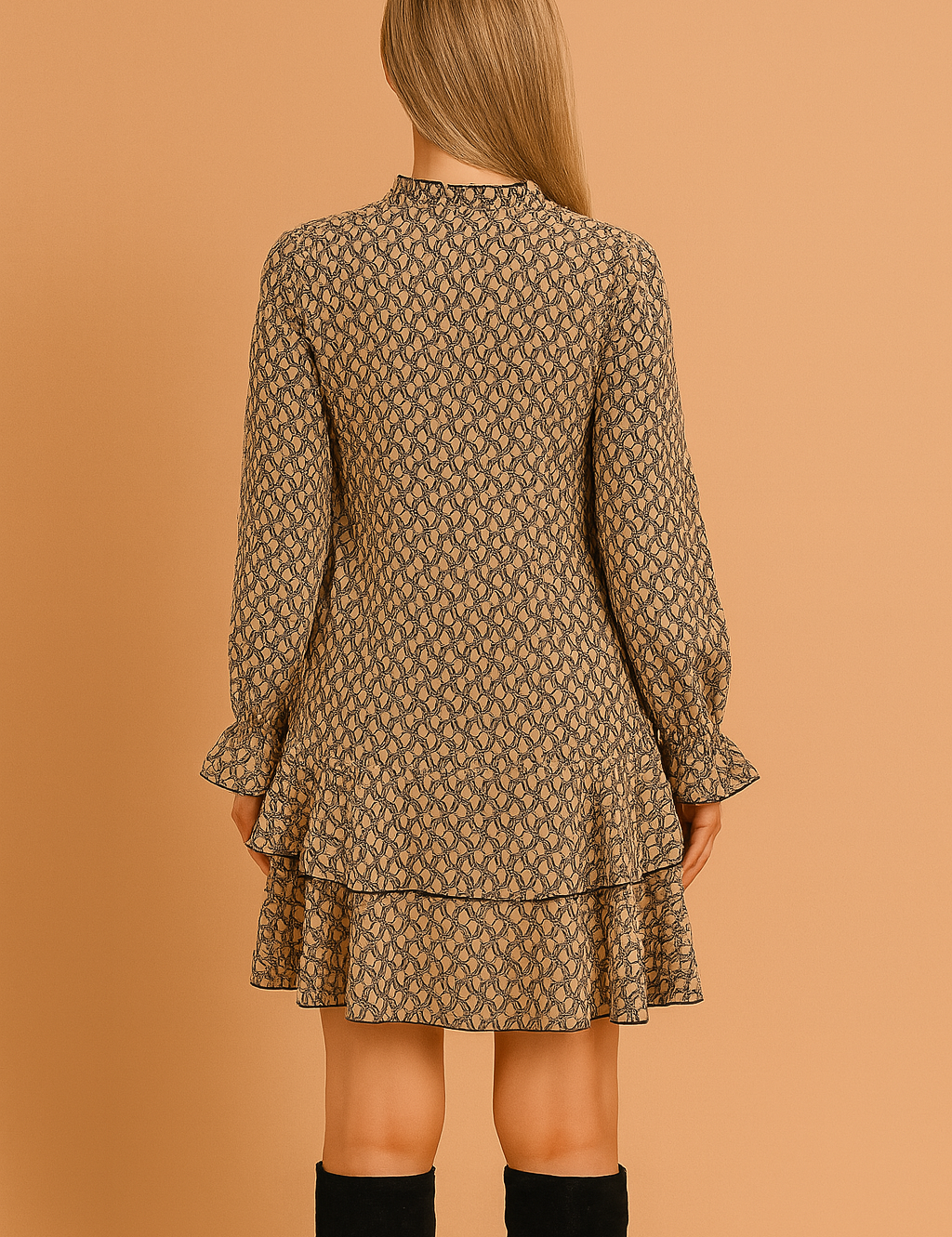 Mini-jurk met lange mouwen en olijfgroene paisleyprint, V-hals en subtiele ruches aan mouw en zoom