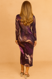 Midi overslagjurk met lange mouwen en abstract tie-dye effect in paarstinten, aansluitende taille en asymmetrische zoom