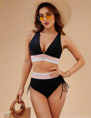 Zwarte high-waist halterbikini met gekleurde zigzag tailleband en zijstrikjes